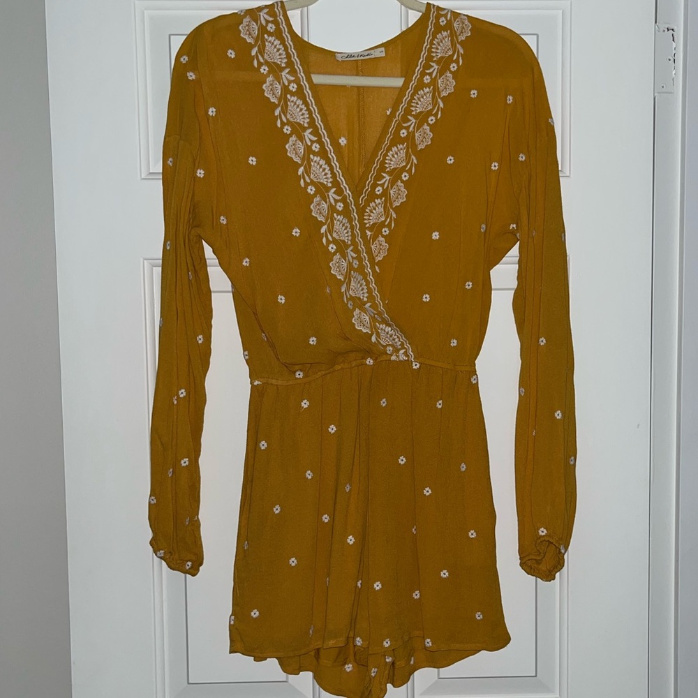 Long-sleeve marigold romper🌼
